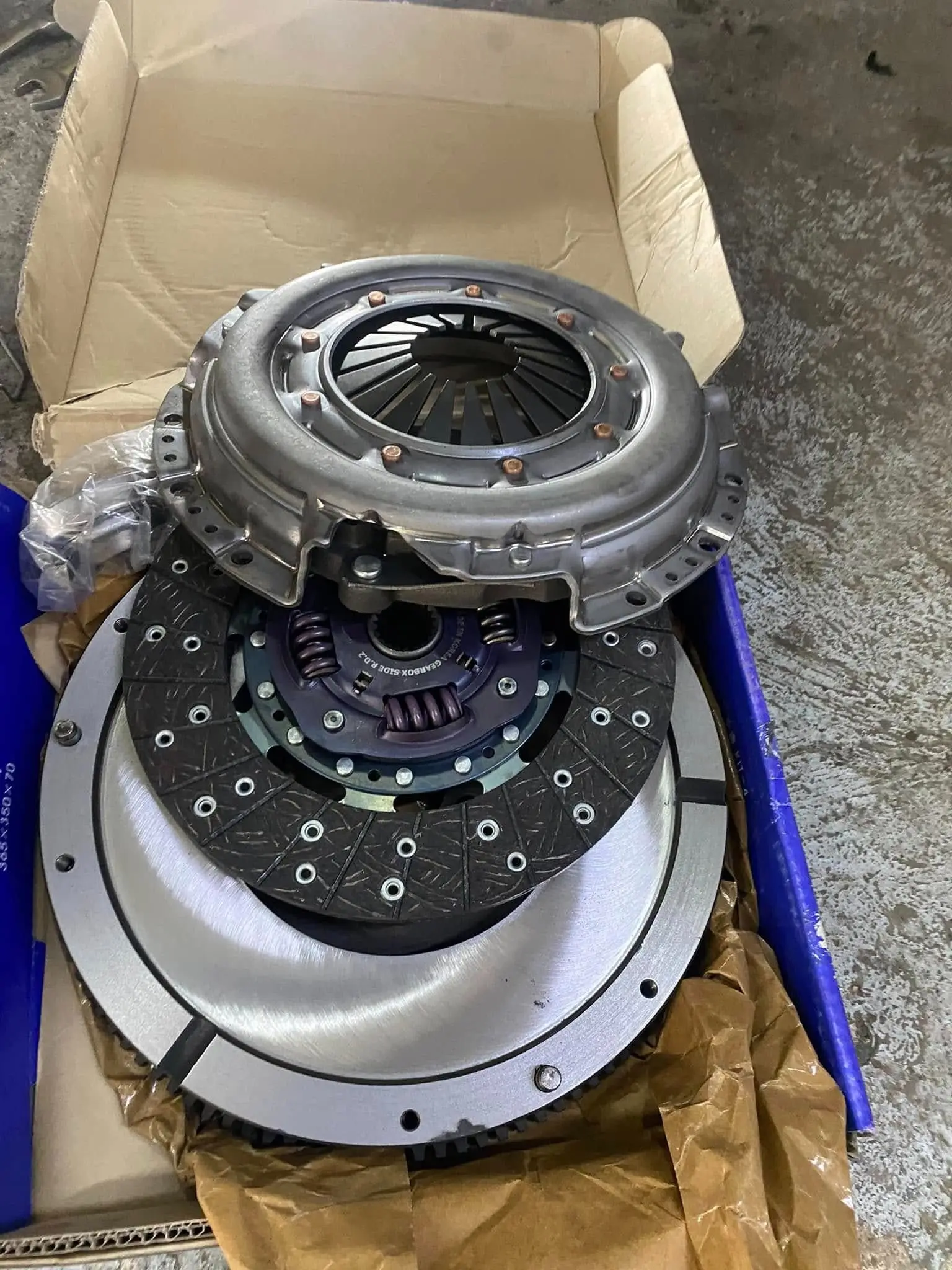 Kit de embrague nuevo listo para instalar